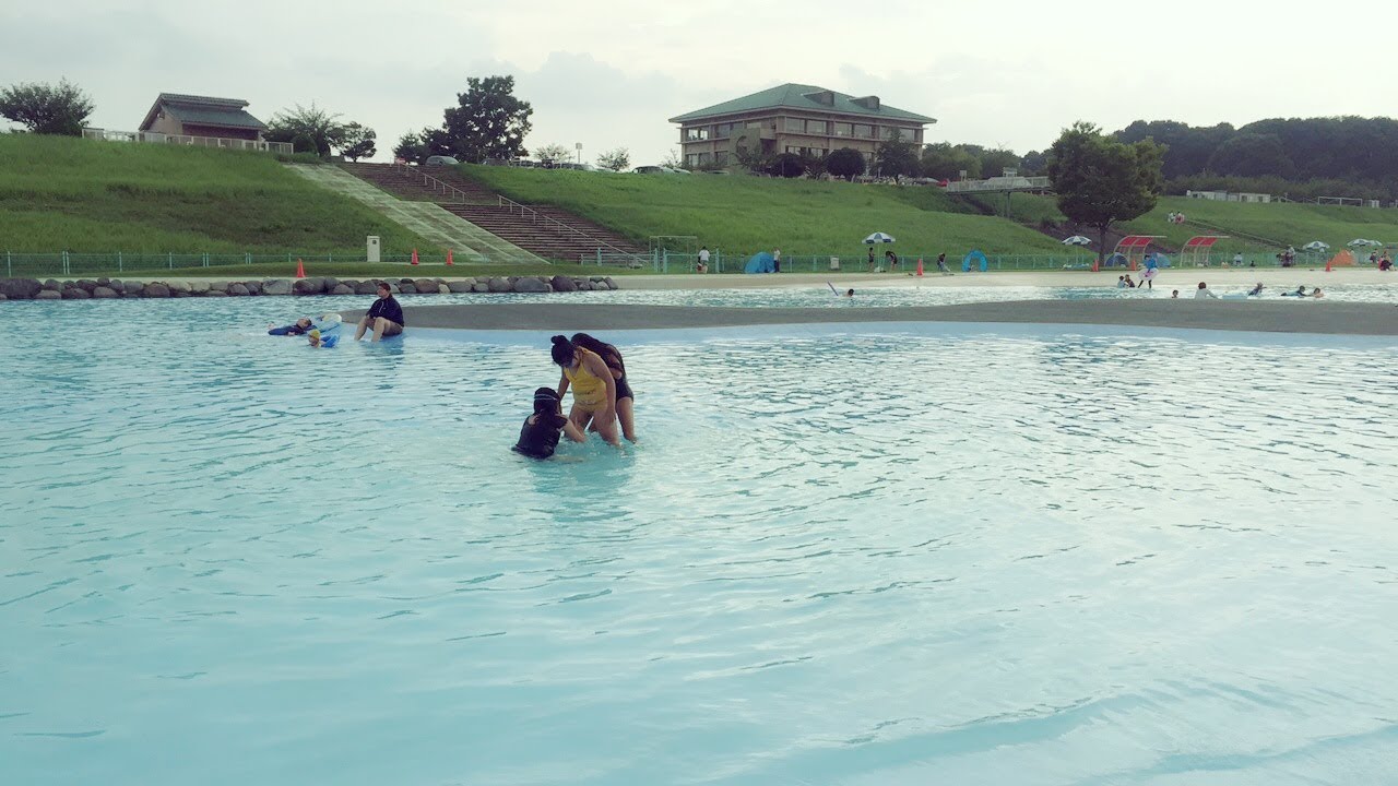 足利渡良瀬ウォーターパーク ashikaga watarase water park  piscina de ashikaga