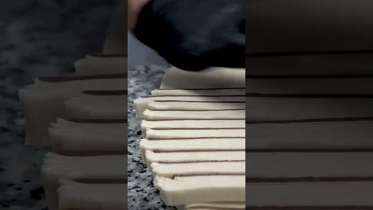 dessert_feature Roll in Summer! ☀️Teaser of the Choco-Banane puff! 