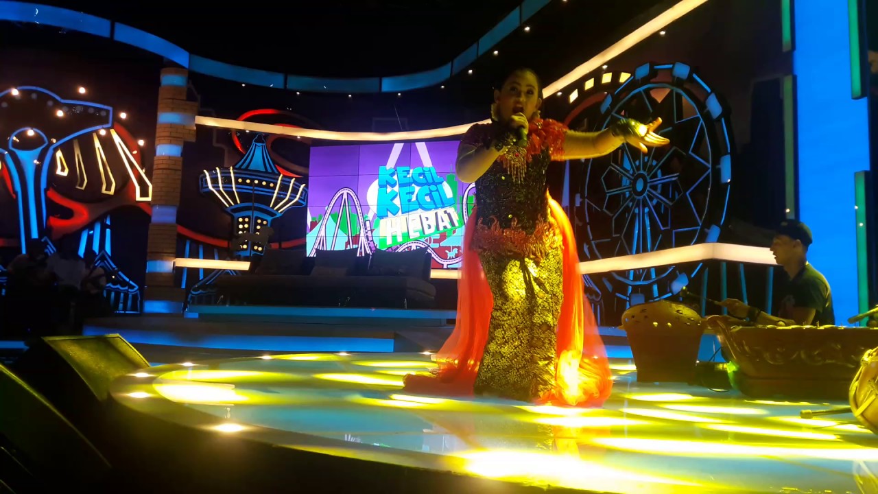 Dimas Niken Salindri check sound lagu Anoman obong-Trans7 Dimas Niken Salindri check sound lagu Anoman obong-Trans7 #1