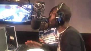 Wretch 32 goes Bonkers  with Ace and Vis (Freestyle)