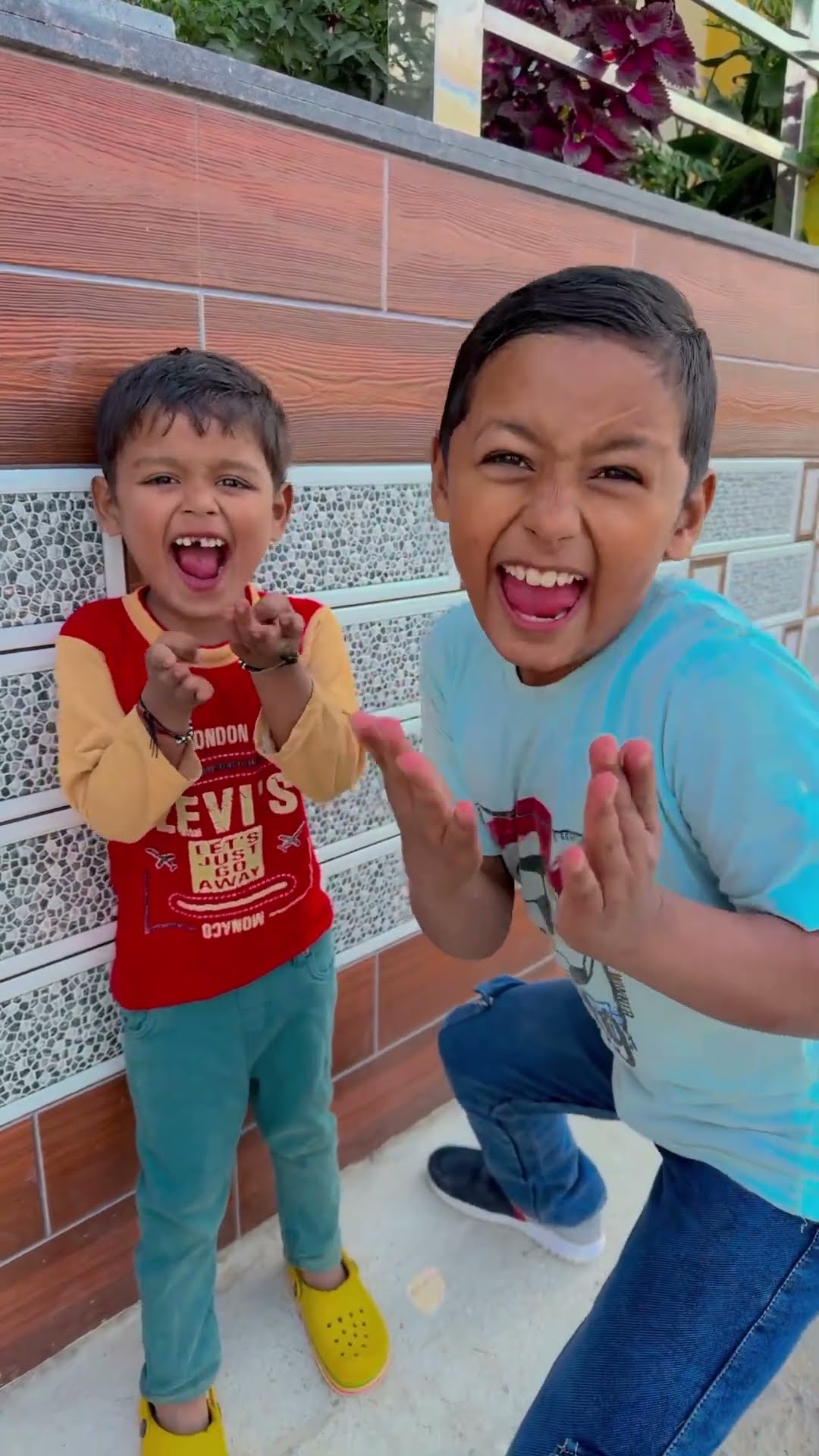 Mujhe bhi chahiye ?❤️ #shorts #funny #trending #comedy #viralvideo