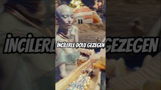 Bu Gezegendeki Insanlar Yüzlerini Incilerle Yıkıyorlar