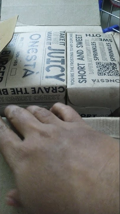 unboxing-pizza-from-onesta-bengaluru-youtube