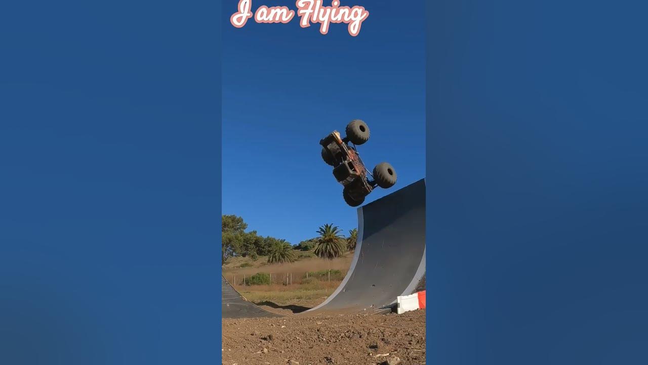 i-am-flying-flyingcar-mobilkeren-mobiloffroad-mobilelegend