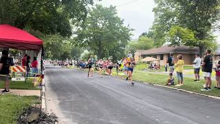 Watch as participants run on Kirkwood Boulevard at the Quad-City Times Bix 7