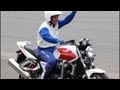 【超絶テク】白バイ・インストラクターによるパイロン・スラローム【オートジャンボリー2013・埼玉自動車大学校】