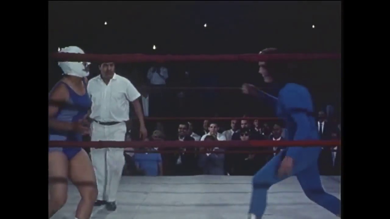 Luchadora enmascarada de Blanco es derrotada