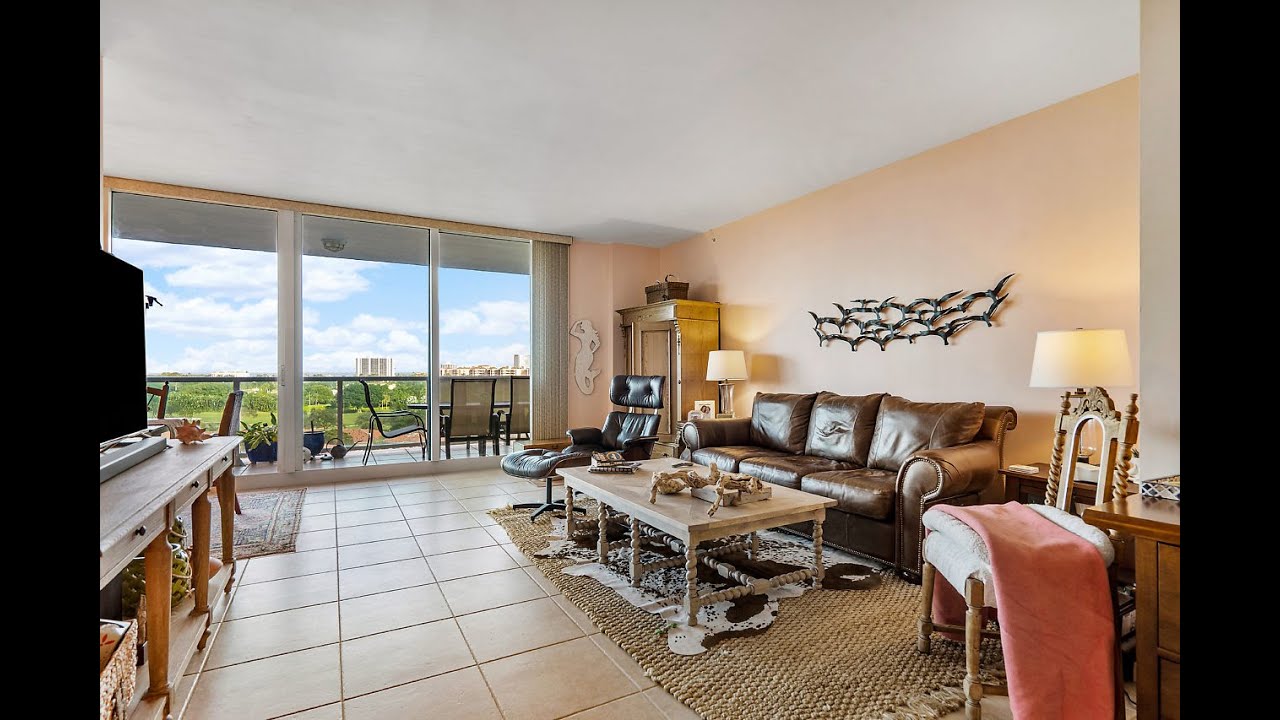 Condo for sale 1 bed and den 2 bath A710 Townsend Place Boca Raton