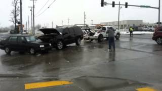 Police working accident at Hwy. 264 and Thompson in Springdale
