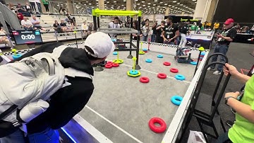 VEX U 2025 Worlds Q200 - PLATT1 VS KTECH1