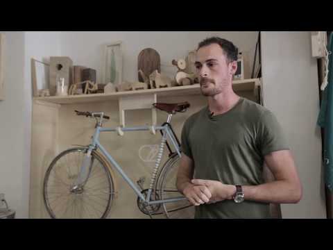 Clever Woodworking – Thibaut Malet’s Shape-shifting Wood Figurines