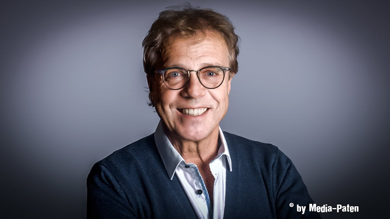 Mario von Jascheroff Interview mit der Stimme von Micky Maus, Pinky Penguin, Schaffner (Dino Mario von Jascheroff Interview mit der Stimme von Micky Maus, Pinky Penguin, Schaffner (Dino