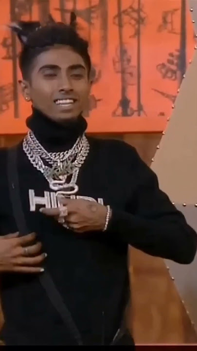 MC STAN KA LOCKET PRICE 😱🤭🔥#shorts #viral #ytshorts #mcstan #youtube #rap #biggboss #india