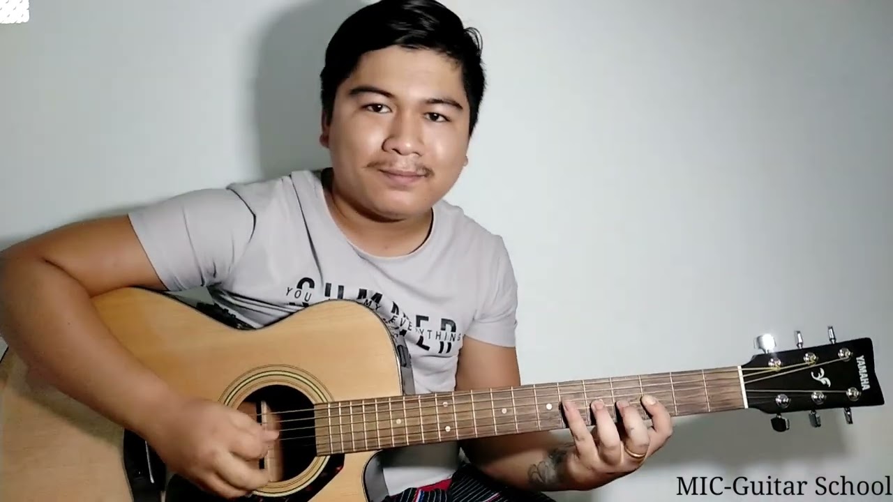 အချစ်ရူးရဲ့ရွှေနားတော်သွင်း (တီးလုံး)။    ဟင်္ဟာတထွန်းရင်