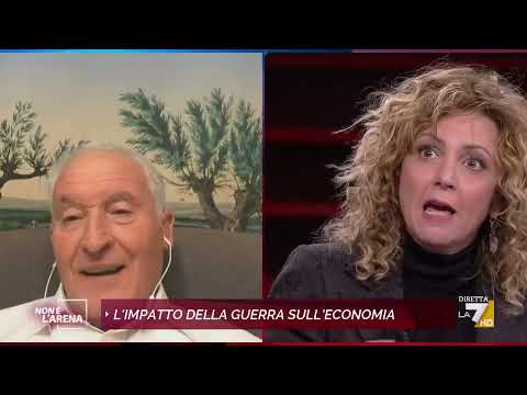 Il duro scontro tra Preatoni e la senatrice Lezzi: "Faceva la cameriera?", "Classista, mi fa ...