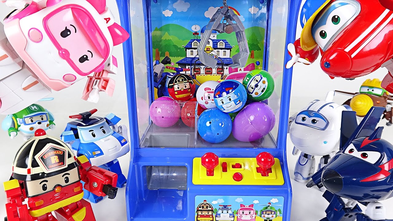 로보카폴리 엠버 Super Wings and Robocar Poli's crane vending machine battle play -DuDuPopTOY