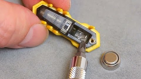 HexBug Nano V2 - How to change the battery + How to make certain the battery is the correct way