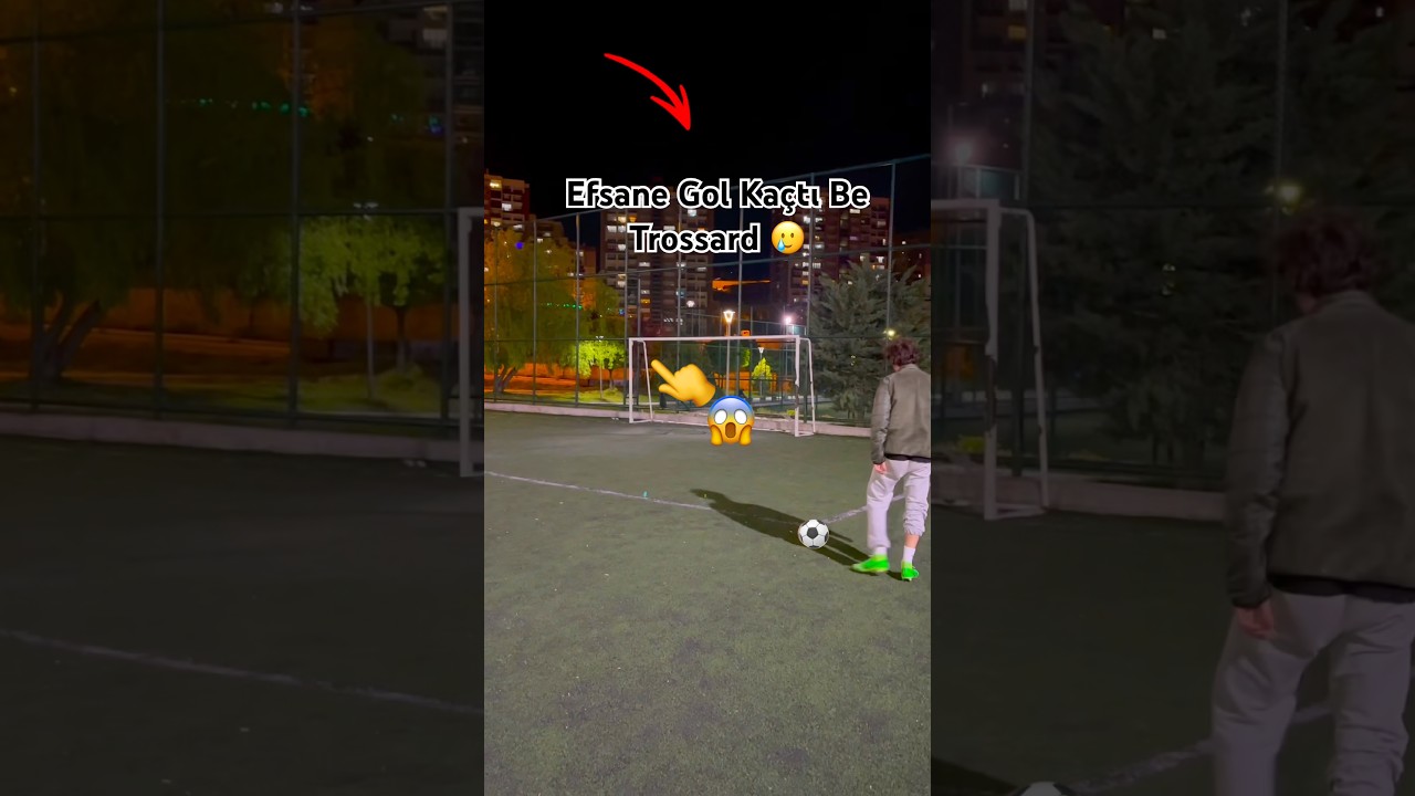 Doksana Giden Top Kaçtı Be 🥲⚽️ #shorts #futbol #kesfeteyyiz #football #skills #trending #trend