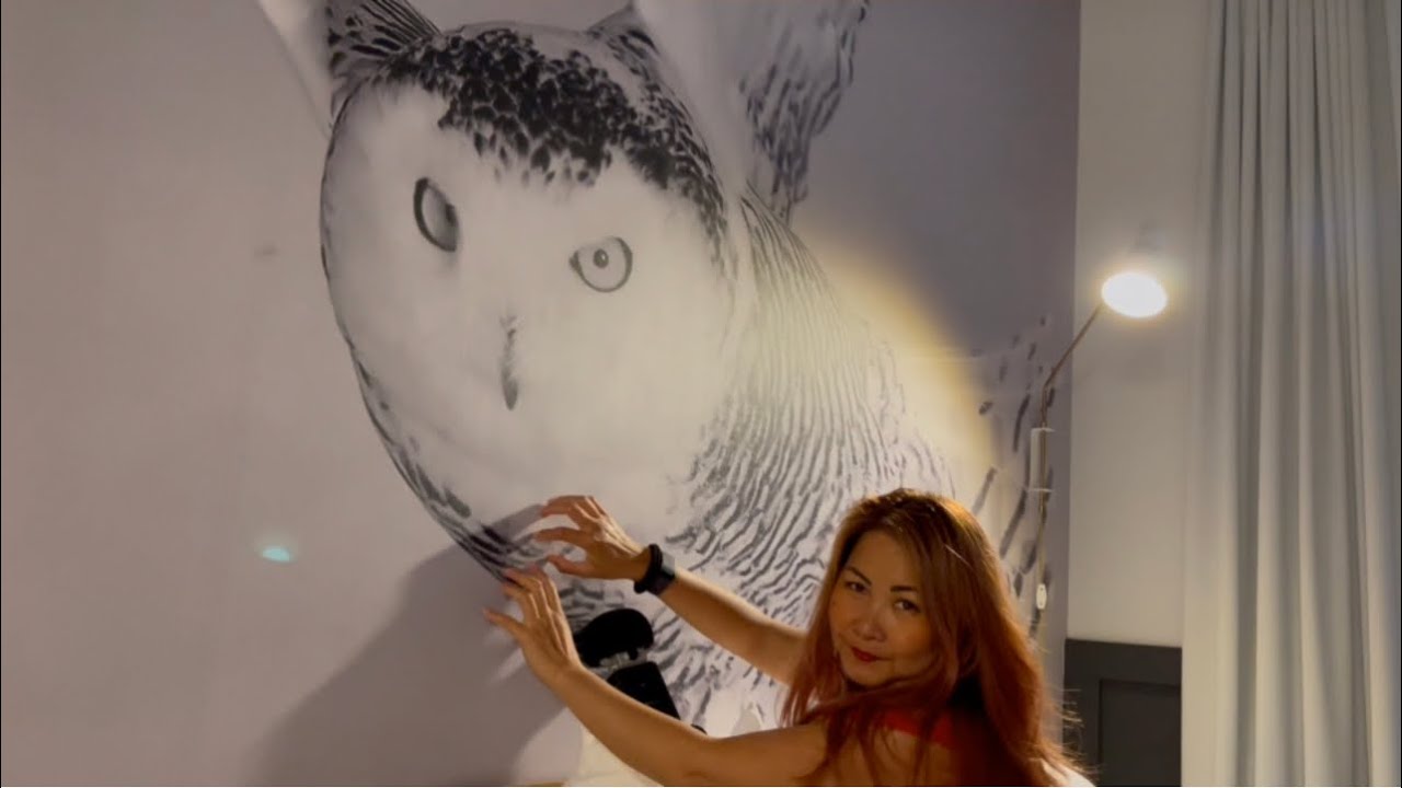 Asmr Tapping and scratching around the room. Tingles everywhere#asmr #asmrtingles  #asmrroomtour