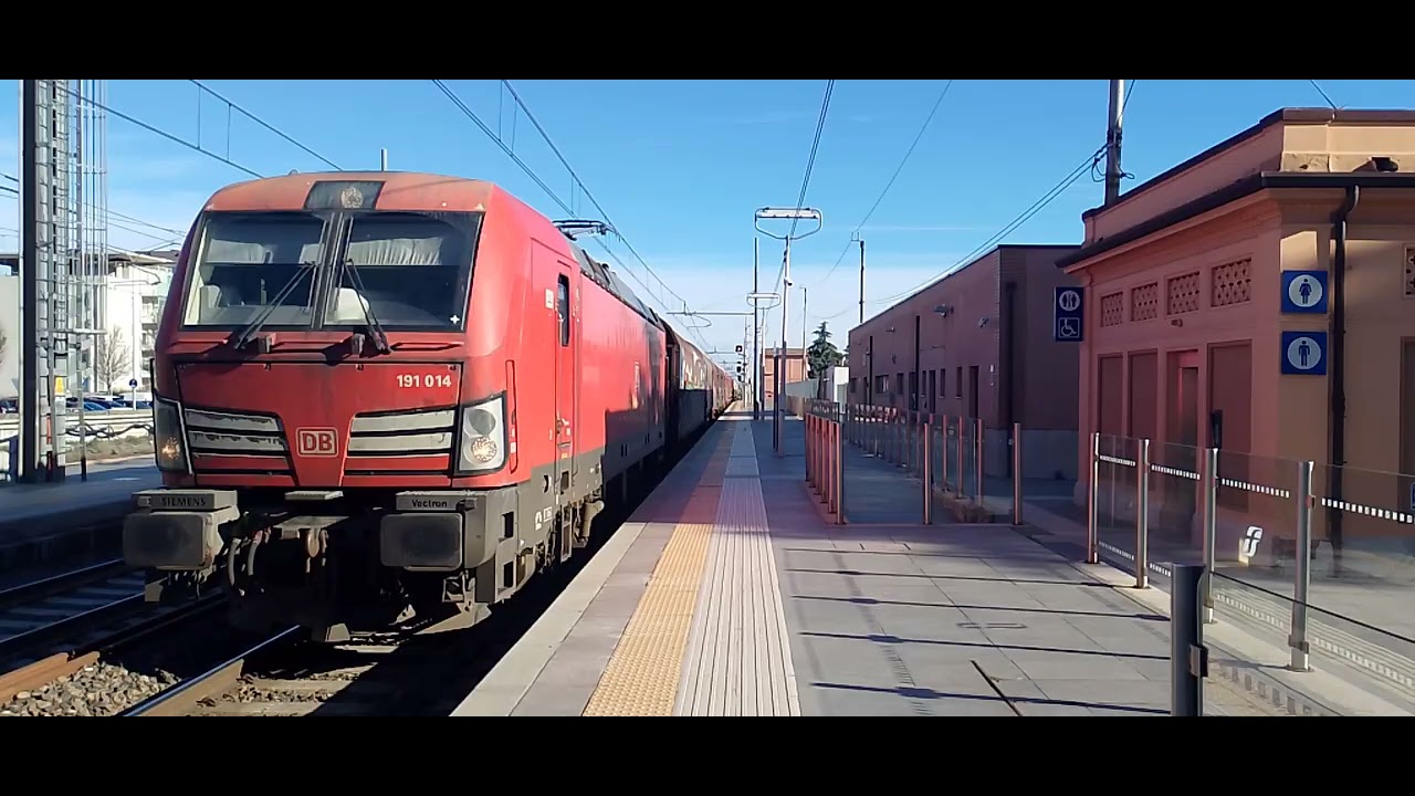 La Vectron Saluta Un Bimbo Con Una Suonata 