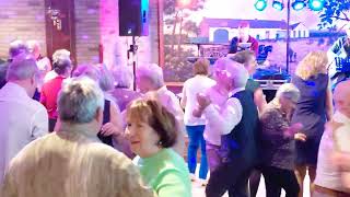 Hoppa Hoppa Met The Chiefs In Dancing Waldeslust In Posterholt