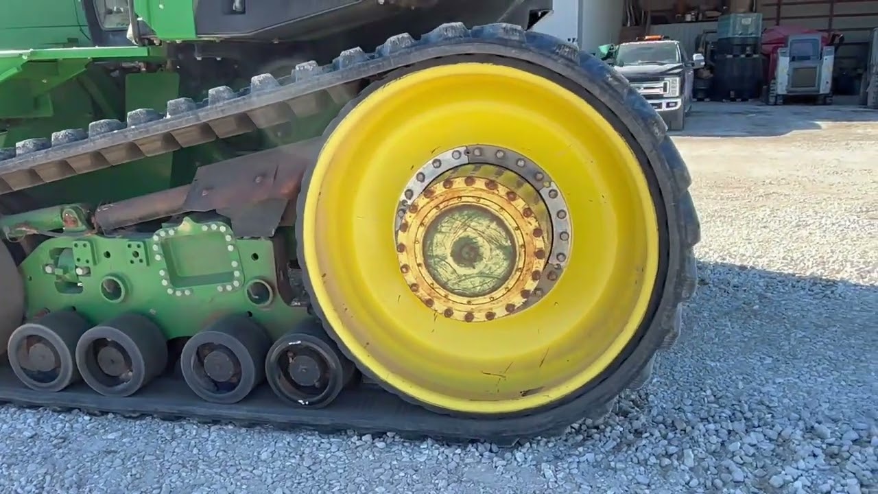 2015 John Deere 9570 RT Tractor