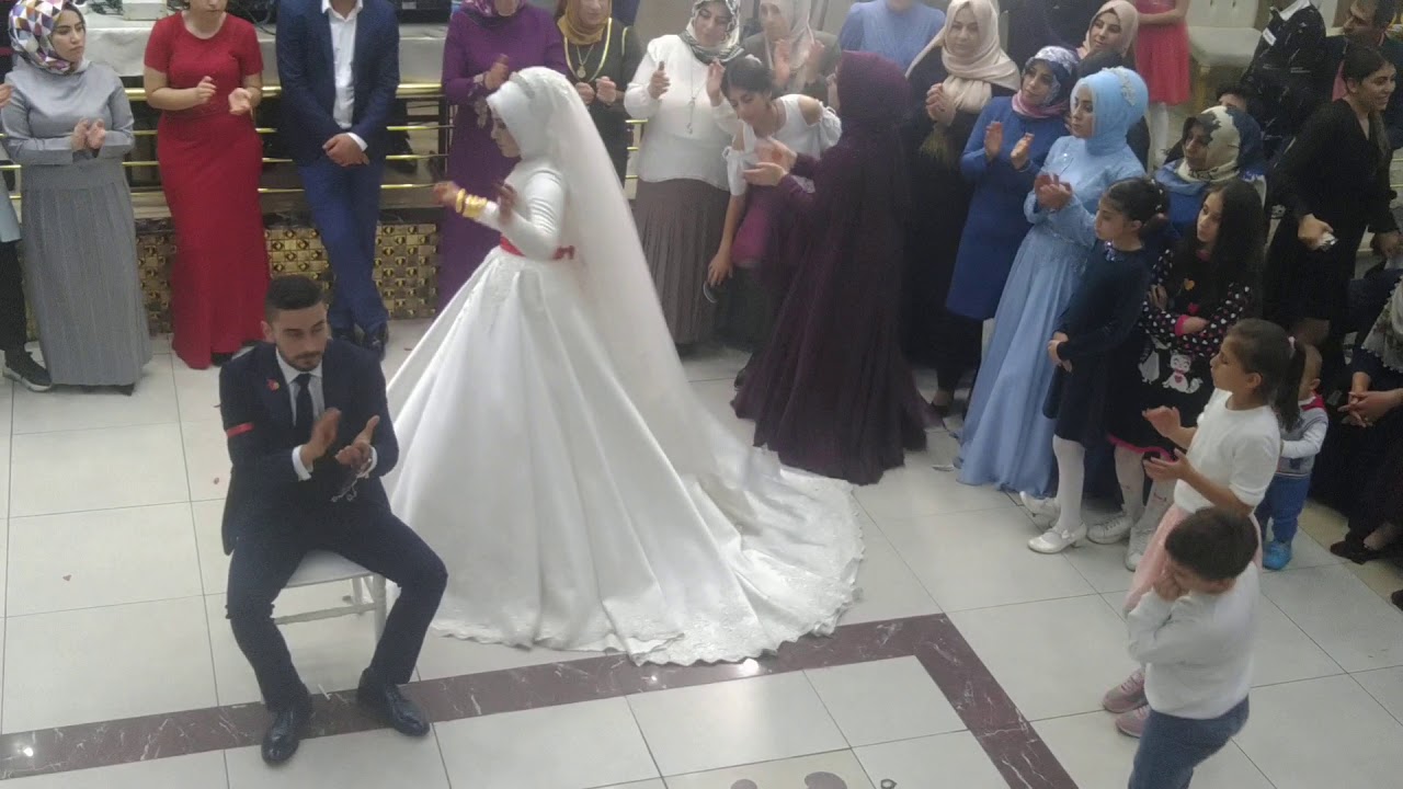 Bağlama kasabası halkı ....İst.esenlerde