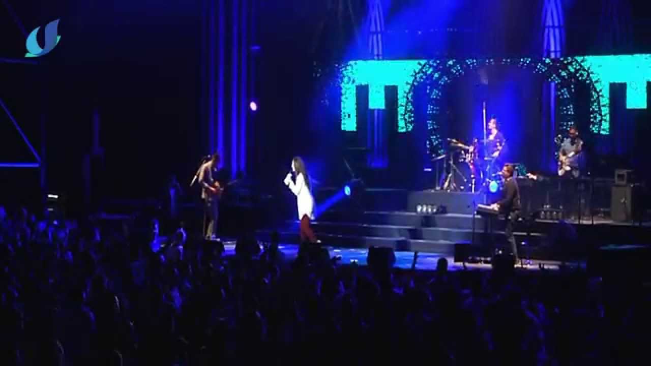 Concierto Christine D'Clario Resumen YouTube