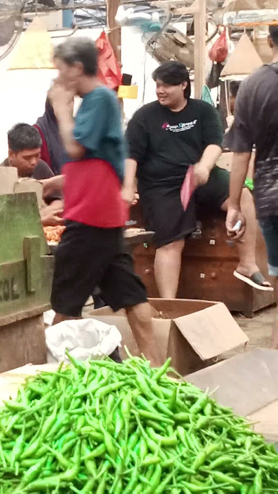 Terciduk orang mojok dipasar induk#shorts