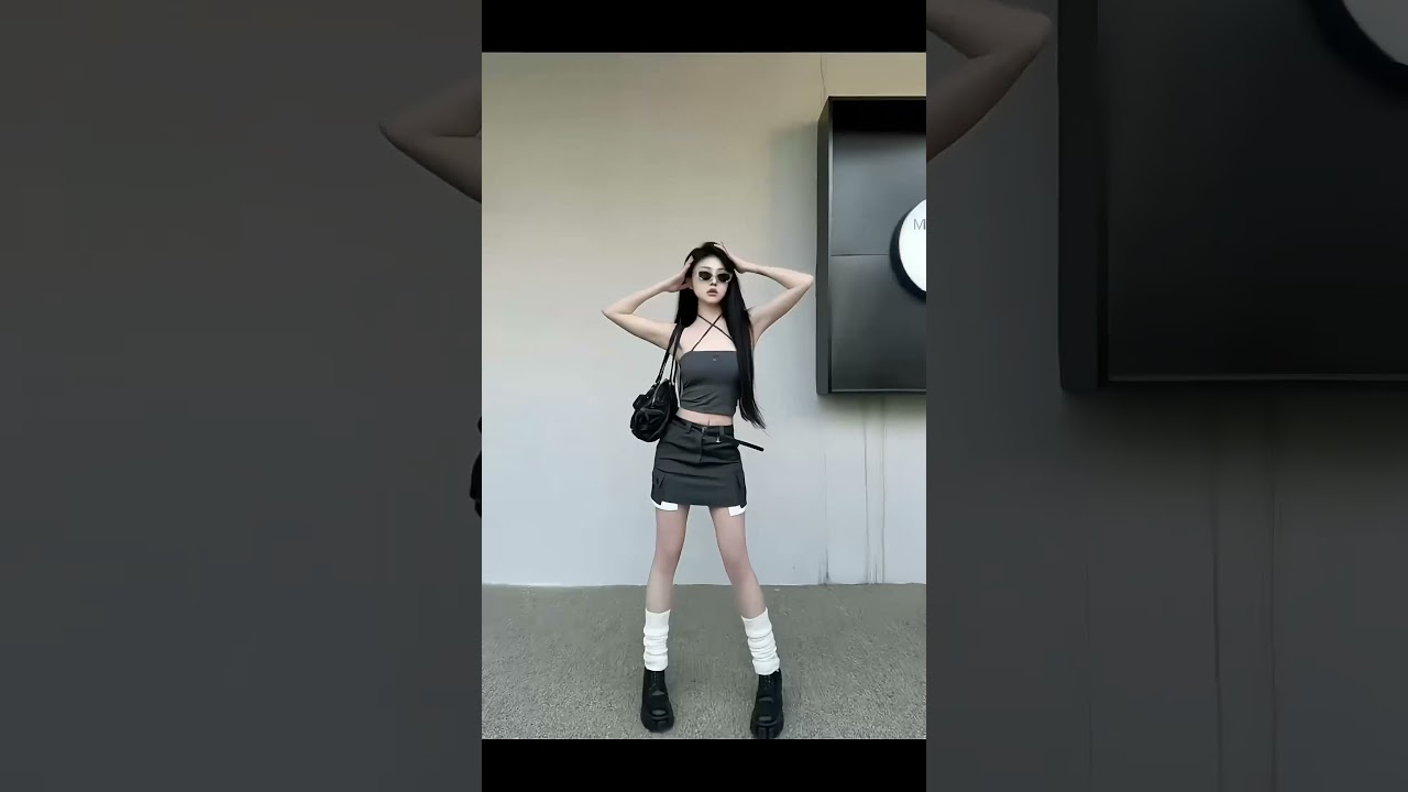 辣妹拍照正确打开站姿。#拍照技巧#摄影#手机摄影#拍照#手机拍照技巧#镜头之语