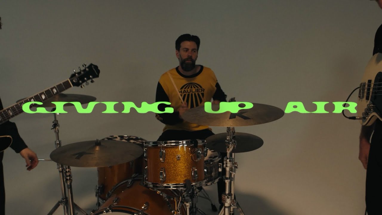 The Temper Trap - Giving Up Air (Official Lyric Video)