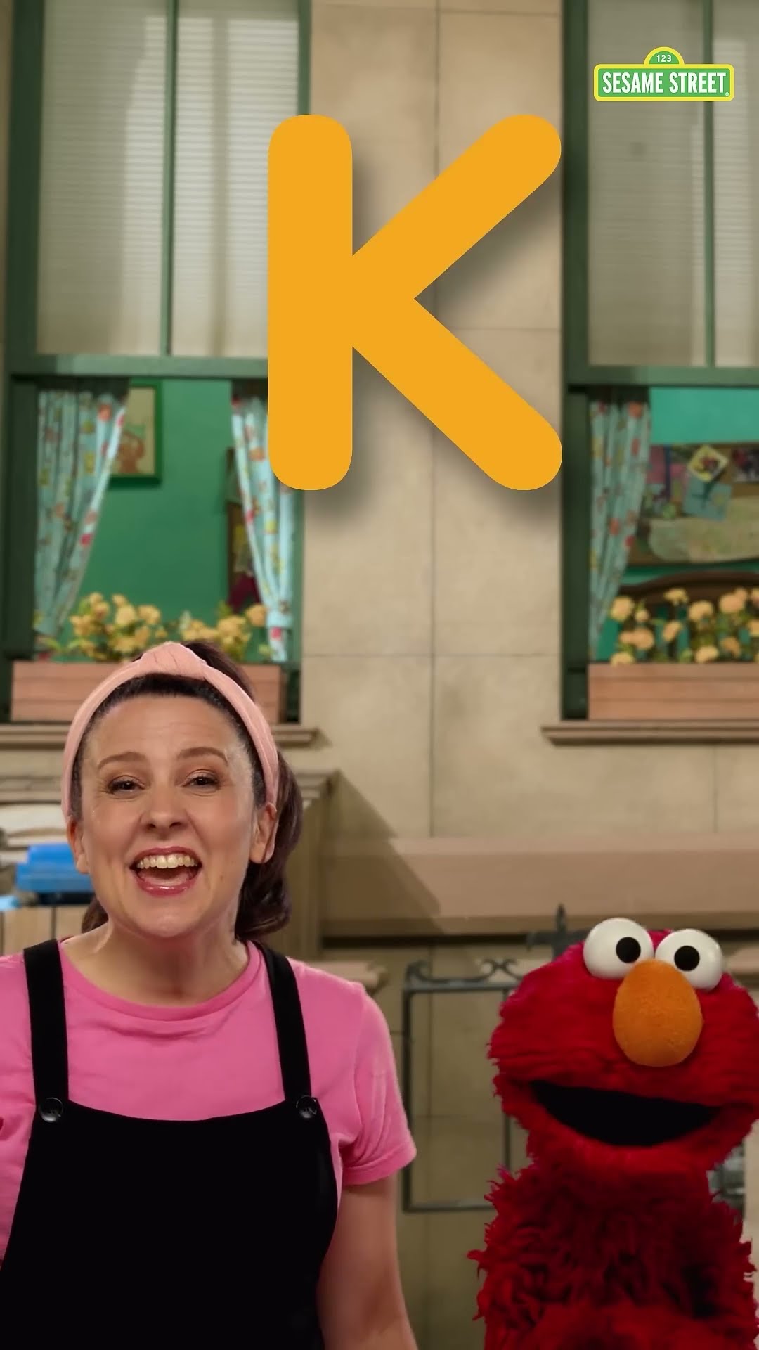 Ms. Rachel and Elmo Sing the ABCs! #sesamestreet