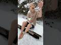 雪で作ったお菓子を友人にあげたら喜ぶ姿が見れて感動した