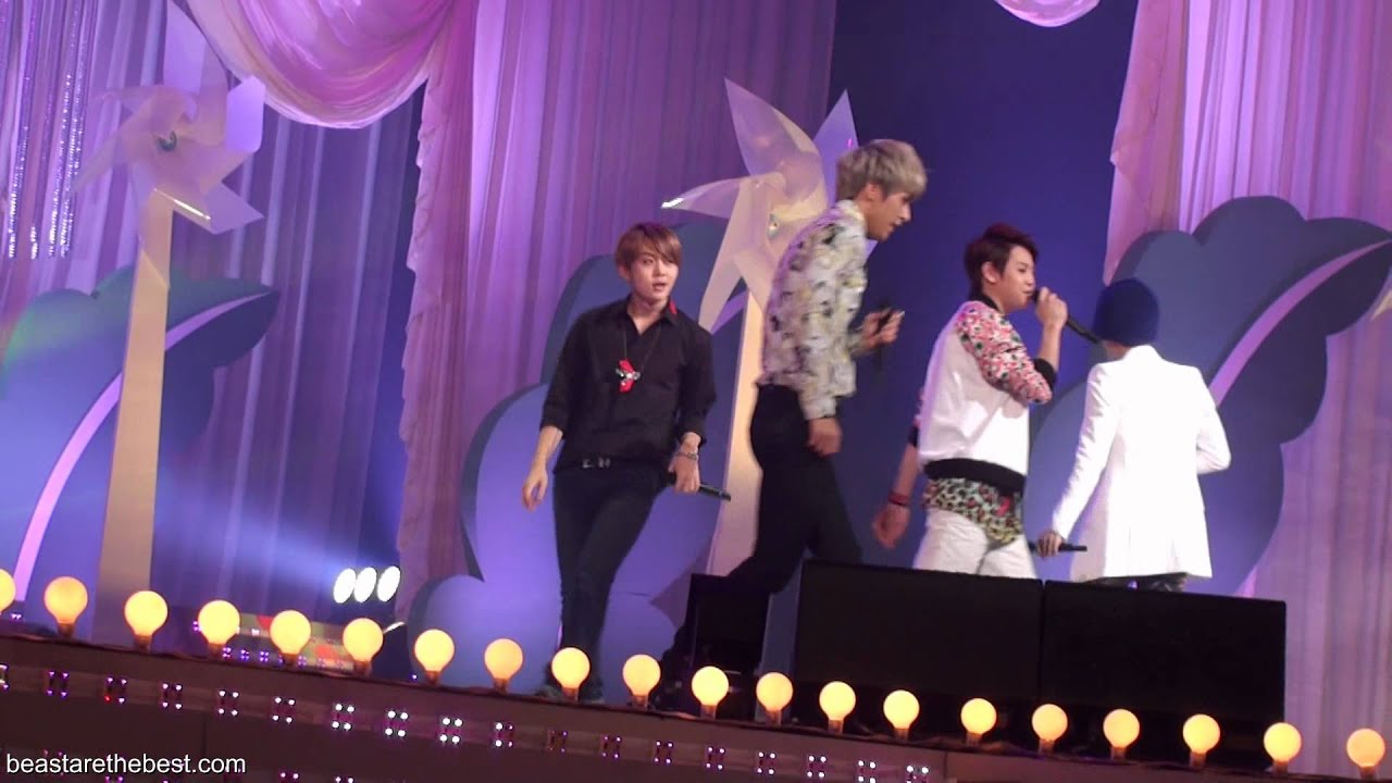 [HD Fancam] BEAST 120905 - Beautiful (Green Concert)