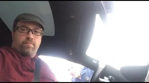 Police Officer Isn't Listening To The Sovereign Ci...