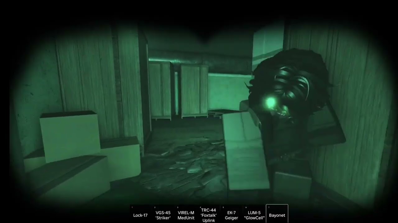 Playing around with the bavonet/combat knife in examination 