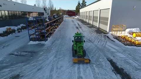 Direct driven hydraulic mulcher head MeriCrusher MC4-140 in ice removal