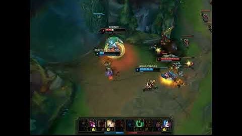 Thresh Insane Hook | Hooking between minions! #shorts