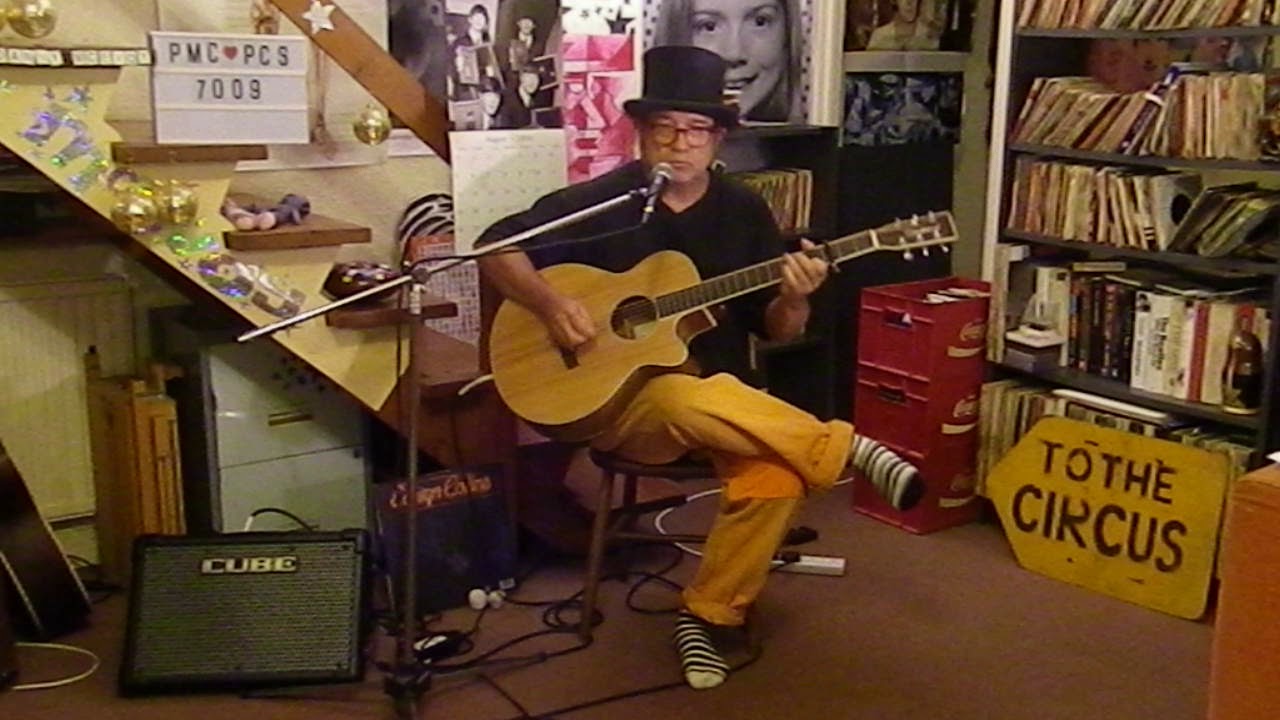 Edwyn Collins - A Girl Like You - Acoustic Cover - Danny McEvoy