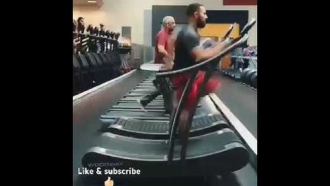 The fastest man on treadmill 40km/h 💪🏻( this is not my video)