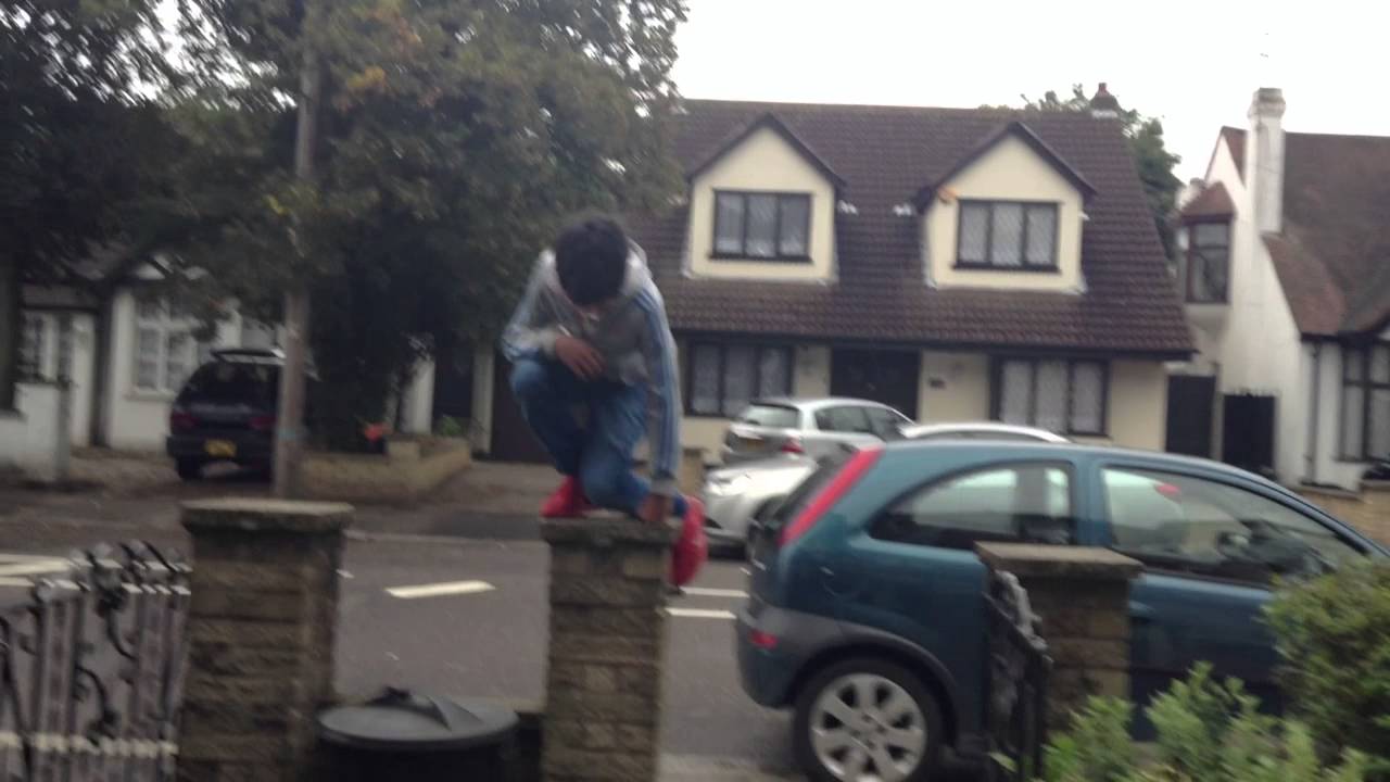 Epic jumping fail #1 slowmotion - YouTube