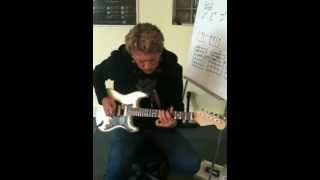 Fender Strat American Deluxe HSS Crate Flex Wave 15r Stefan Laak