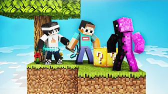 Minecraft Skyblock, But There Are Luckyblocks