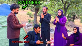 A kind man's help to the homeless and an old man's deception