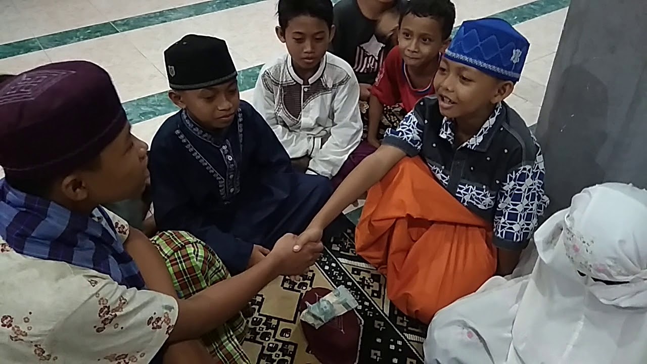 Pernikahan Lucu Anak Di bawah Umur. Peteluan indah... 