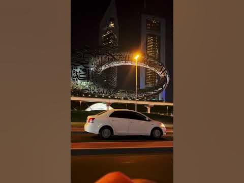 موزه آینده دبی در شب - YouTube