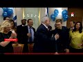 В Кремле заявили о победе / Армию вывели на улицы