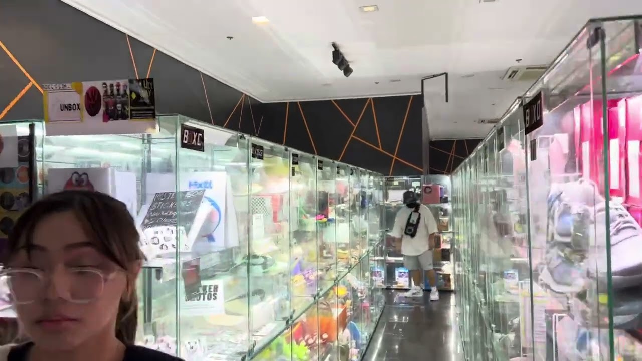 Visiting Shops in Manila | UNBOX, Collective Base, Funhub, Tito Jeffry | KA Basketball Cards PH