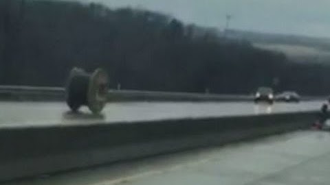 Recreation of Giant Wire Spool Out of Control on Highway | Virtual CRASH 3 Simulation