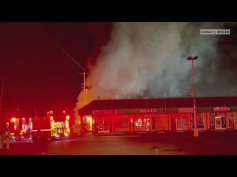 Fire burns at a BBQ restaurant in North Highlands - YouTube